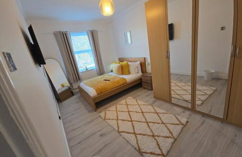 Luxury 5-Bedroom Peaceful, Modern Family-Friendly - Foto 20