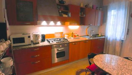 Ampi spazi, a piedi in centro. - Foto 1, dishwasher, toaster