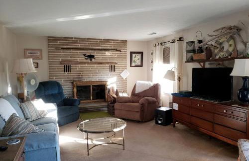 Idyllic Beachfront Vacation Rental on the Shores of Lake Erie in Northern Ohio - Foto 25