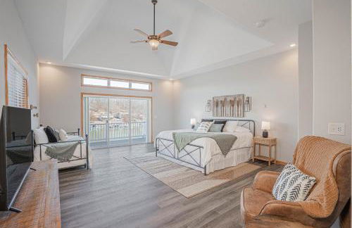 Amazing Vacation Home on the 56 MM, Dock, Water Toys, Fire Pit, 5 bedrooms/5 baths - Foto 29