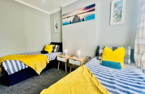 Deluxe Apartment in Southend-On-Sea by Artisan Stays I Free Parking I Sleeps 5 - Foto 3