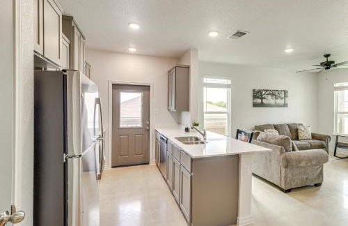2 Mi to Dtwn Dining! Pet-Friendly Temple Townhome - Foto 8