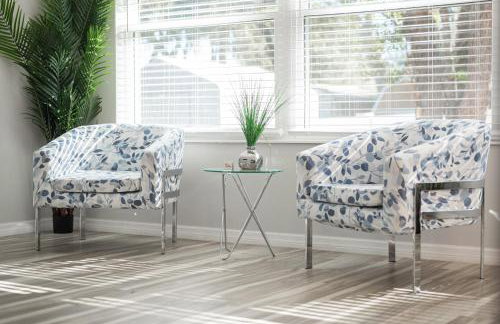 Wood Circle House - Dog Friendly with Fenced in Backyard - Foto 12