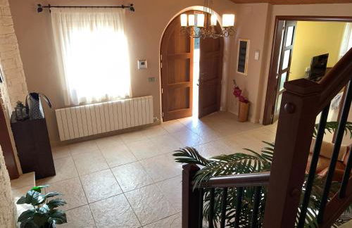 Magnífica Villa Familiar Con Piscina a 8Km Playa - Photo 21