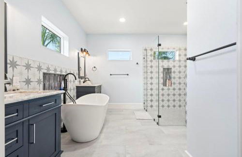 Cottage at Kempner Park Pet-Friendly Modern Home w Backyard - Foto 17