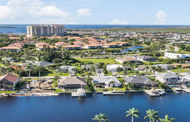 Rosegarden - Pool Spa and Perfect Water View - Foto 6