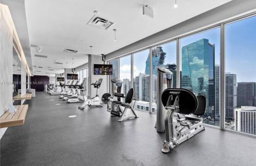 Art-filled Loft 180 Views, Rooftop Pool, Parking - Foto 17