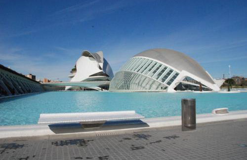 10 pax, AC, Wifi gratis, Ciudad Artes y Ciencias - Foto 23