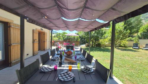 Chalet avec Jacuzzi, billard, jardin clos, proche Paradiski - Foto 2, Garden, Garden view