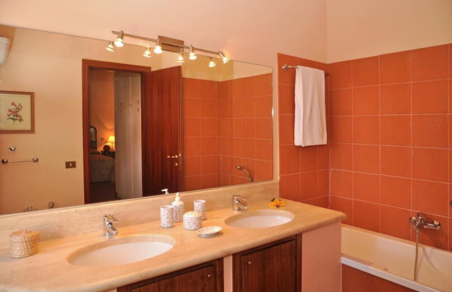 Villa in Magliano Sabina With Private Pool - Photo 16