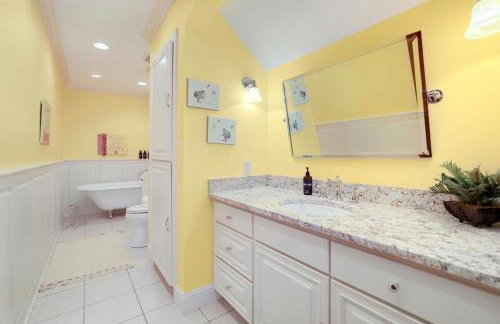 Shoreline Serenity-Direct Lake Access - Foto 32