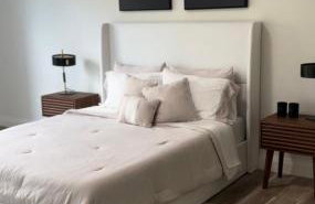 Modern Furnished Apartment in Heart of Quincy - Foto 14