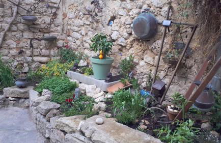 LA GARDE ADHEMAR, L'escalier Médiéval - Foto 14