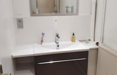 Superbe appartement en bord de rivière - Foto 4