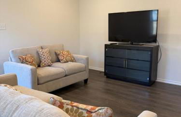 Cozy 4 Bedroom Home - Foto 14