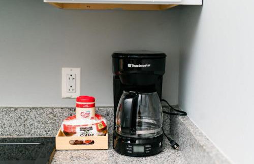 Modern Chic Suite - Amazing Location - GroupStay - Foto 12