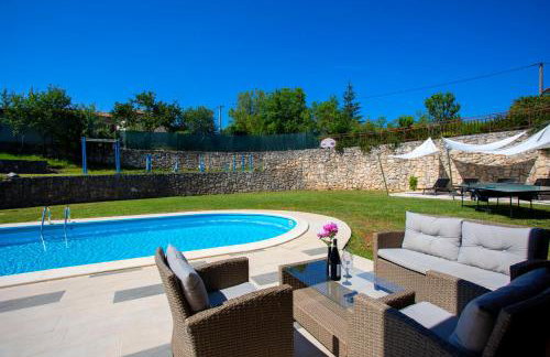 Romantic Villa Green Sky with Pool and Garden - Foto 44