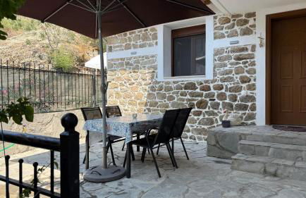 Stone house under a rock Kukos - Foto 2