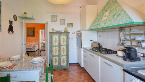 3 Bedroom Awesome Apartment In Camogli - Foto 3
