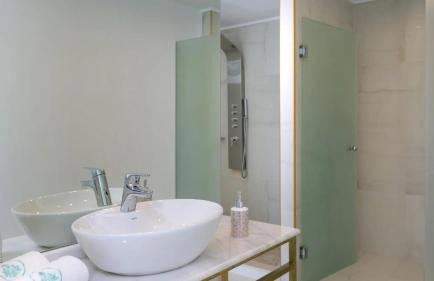 Seafront Luxury Escape With Infinity Pool - Foto 17