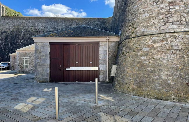 Cozy Coastal Apartment - Photo 24