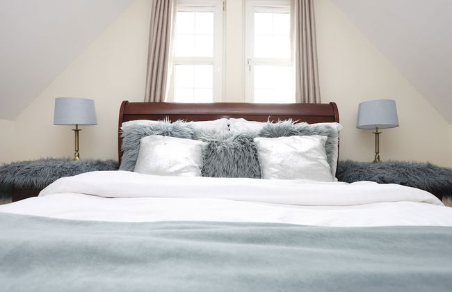 JOIVY Greenknowes Estate With Hot Tub And Bar - Foto 9