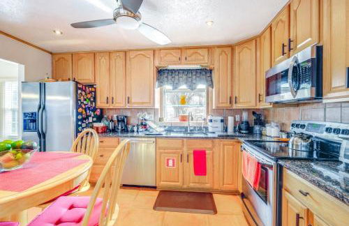 Near Golfing and Green Spaces Upper Marlboro Home - Foto 9