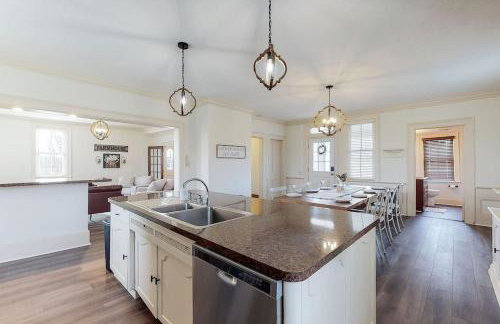 The Farmhouse at 1885-Where Past Meets Present - Foto 20