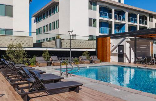 Drift & Dream - Opulent 1BR Marina Escape - Foto 35