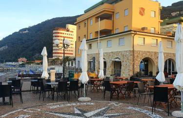 Chiavari Beach - Photo 40