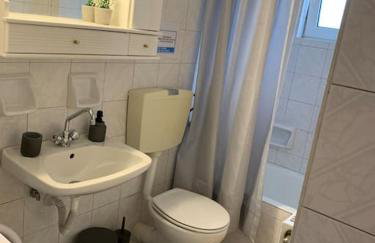 Madelulu House - Photo 25