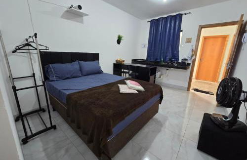 Flat completo 20 minutos do centro de Goiania - Foto 1