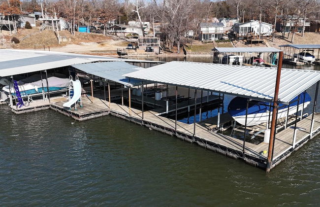 White Oak Landing Spacious 6 BDR w/ Boat Slip! - Photo 38