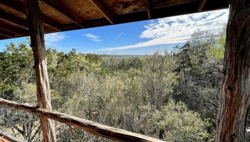 Two-Story Cabin Rental for Large Groups along Hamilton Creek in Marble Falls, Texas - Foto 2