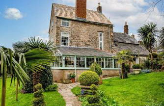 Magnificent Clarence cottage! - Photo 51