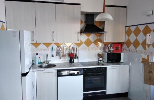 OFERTA ESPECIAL ÚLTIMA HORA - SARAKATUA15 - vistas espectaculares - familias y parejas - 2 dormitorios independientes - amplio salón cocina comedor - tarjeta parking OTA GRATIS - Julio y agosto estancia mínima 7 noches de domingo a domingo - - Foto 29