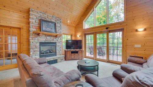 Lakefront Wisconsin Cabin with Boat Dock! - Foto 4