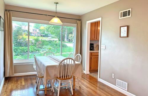 Entire Private 3 Bedrooms 1 Bathroom Single House with Fenced Garden - Photo 19