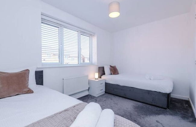 Lovely three bed home Manchester - Foto 9