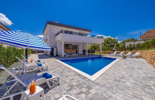 Vila KATHARINA s privatnim bazenom - Foto 4