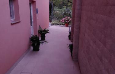 Two Bedroom Apartment - Photo 23