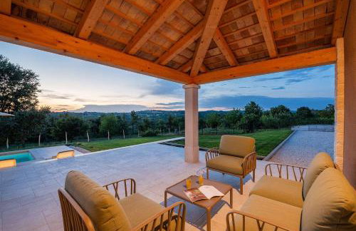 Beeindruckende Villa mit Panoramablick, Privatpool, Tischtennis, Tischfussball, Spielplatz, Babybett - Foto 38