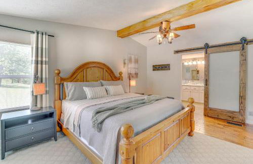 Outdoor Kitchen and Hot Tub Table Rock Lake House - Foto 11