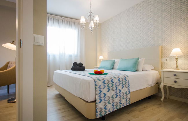 1 bed Superior Holidays2Malaga - Photo 10