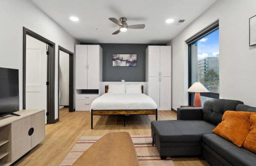 CozySuites Mass with parking lounge & roof deck #24 - Foto 1