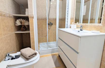 Elegant Sea View Apartment Near Beach & Train - Foto 21