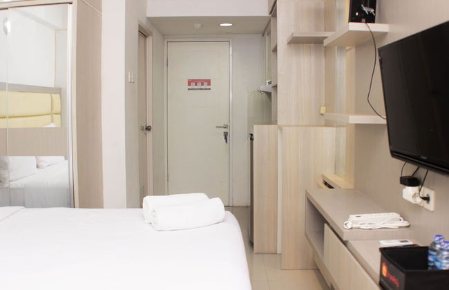 Cozy And Simply Studio At Grand Sentraland Karawang Apartment - Photo 5