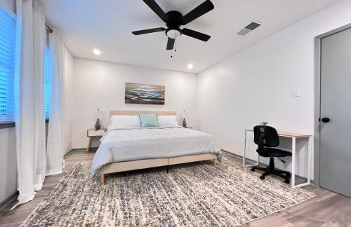 Treehouse Retreat 2Bed 2Bath Entire Townhome in The Woodlands - Foto 7