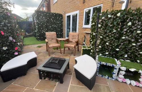 Romantic Swiss Cabin Hideaway & Hot Tub Spa Pool - Foto 31