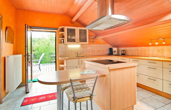 Charming Stay Near Forests - Photo 10